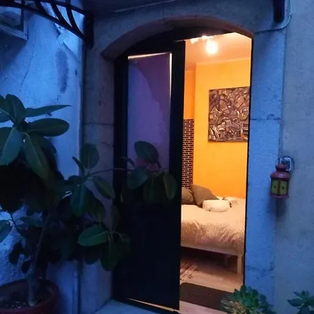 Guest house Center Hostel: Private With Terrace *